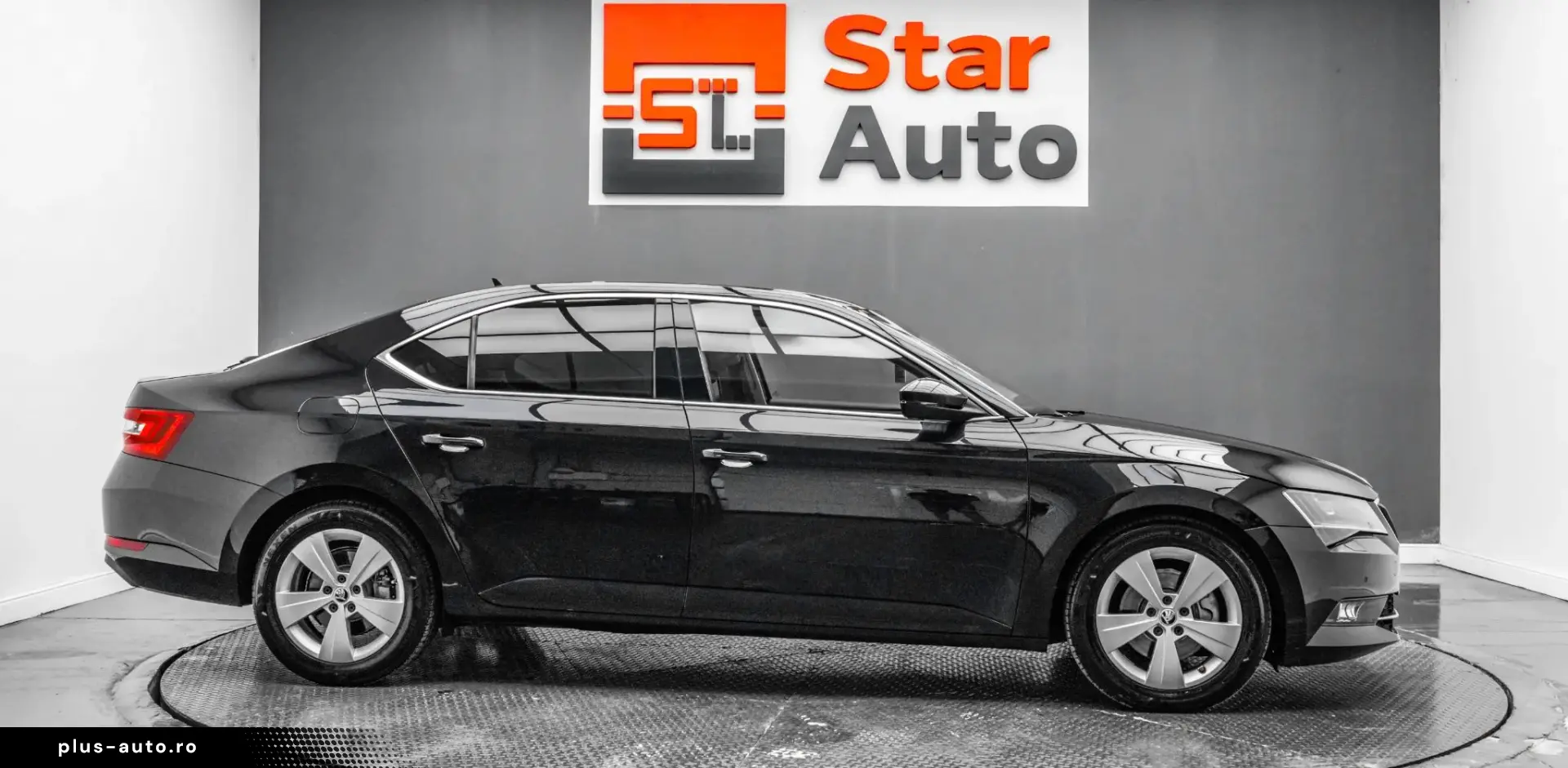 SKODA Superb 2019 — imagine 10