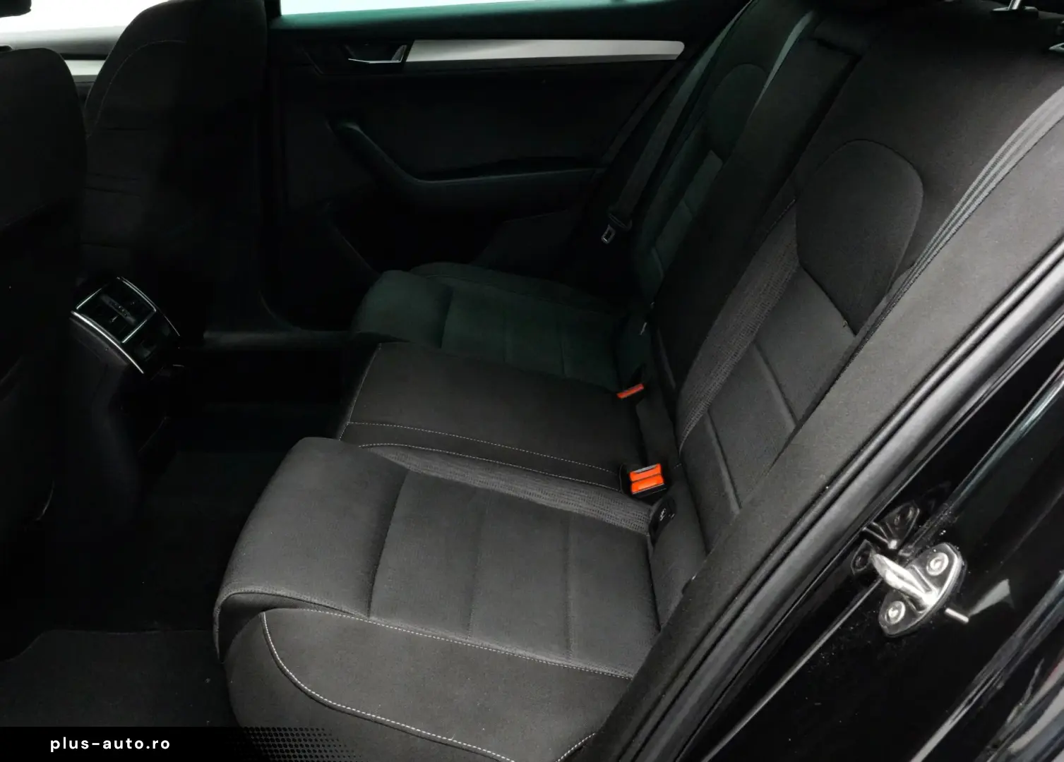 SKODA Superb 2019 — imagine 15