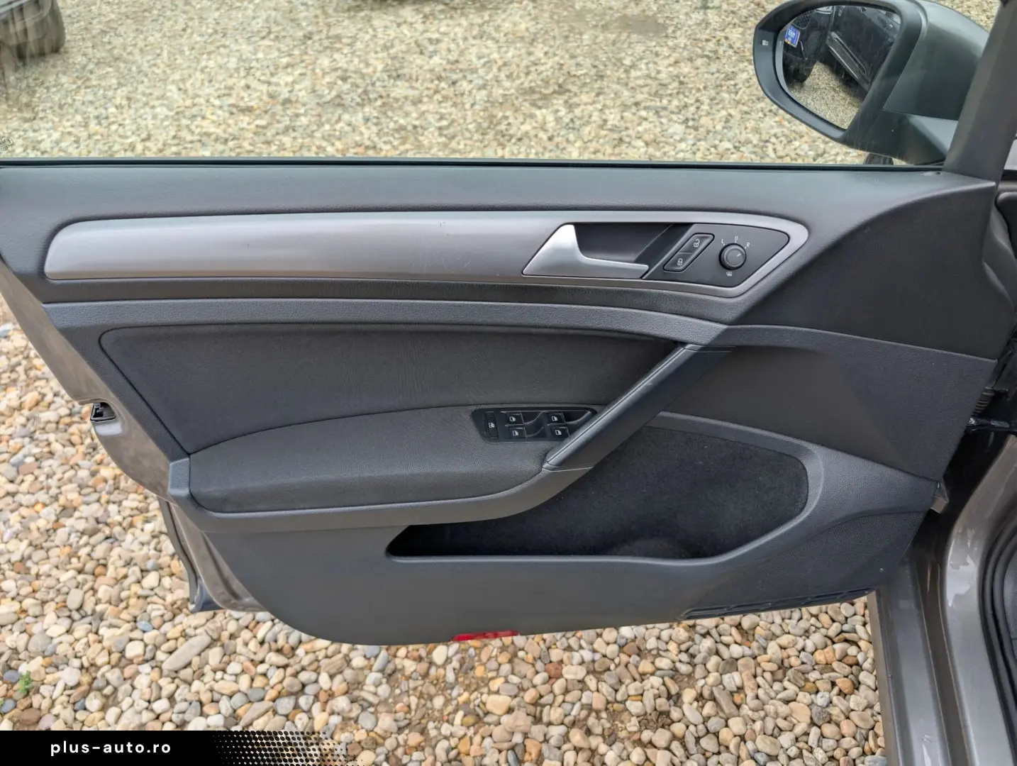 Volkswagen Golf   1.6 TDI 105CP   2015   TVA Deductibil