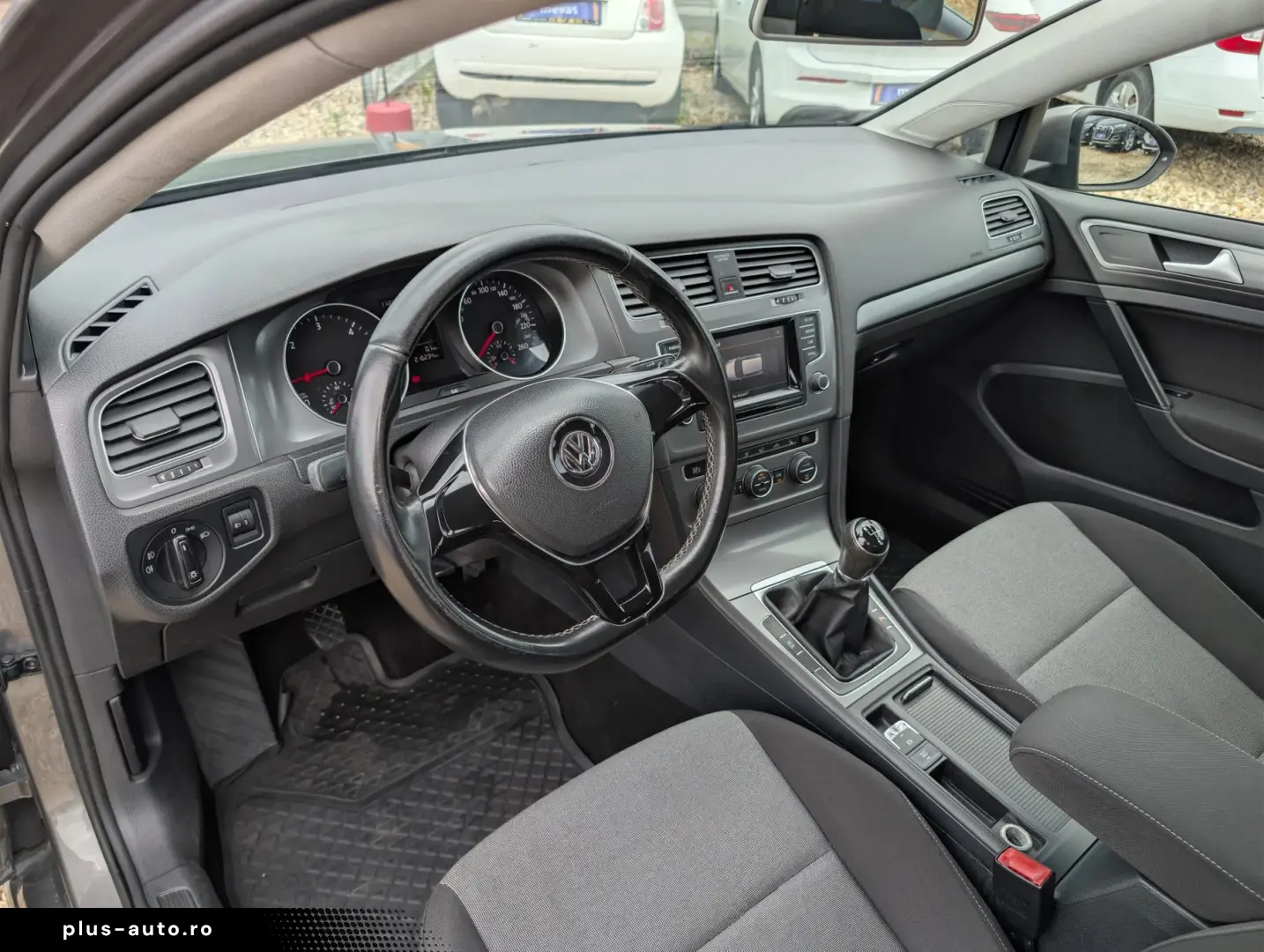 Volkswagen Golf   1.6 TDI 105CP   2015   TVA Deductibil