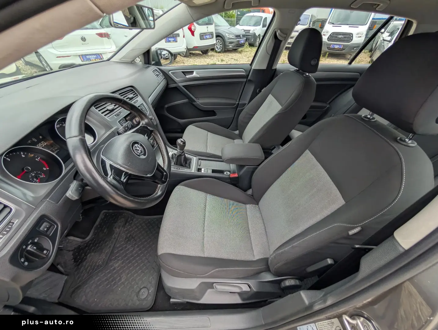 Volkswagen Golf   1.6 TDI 105CP   2015   TVA Deductibil