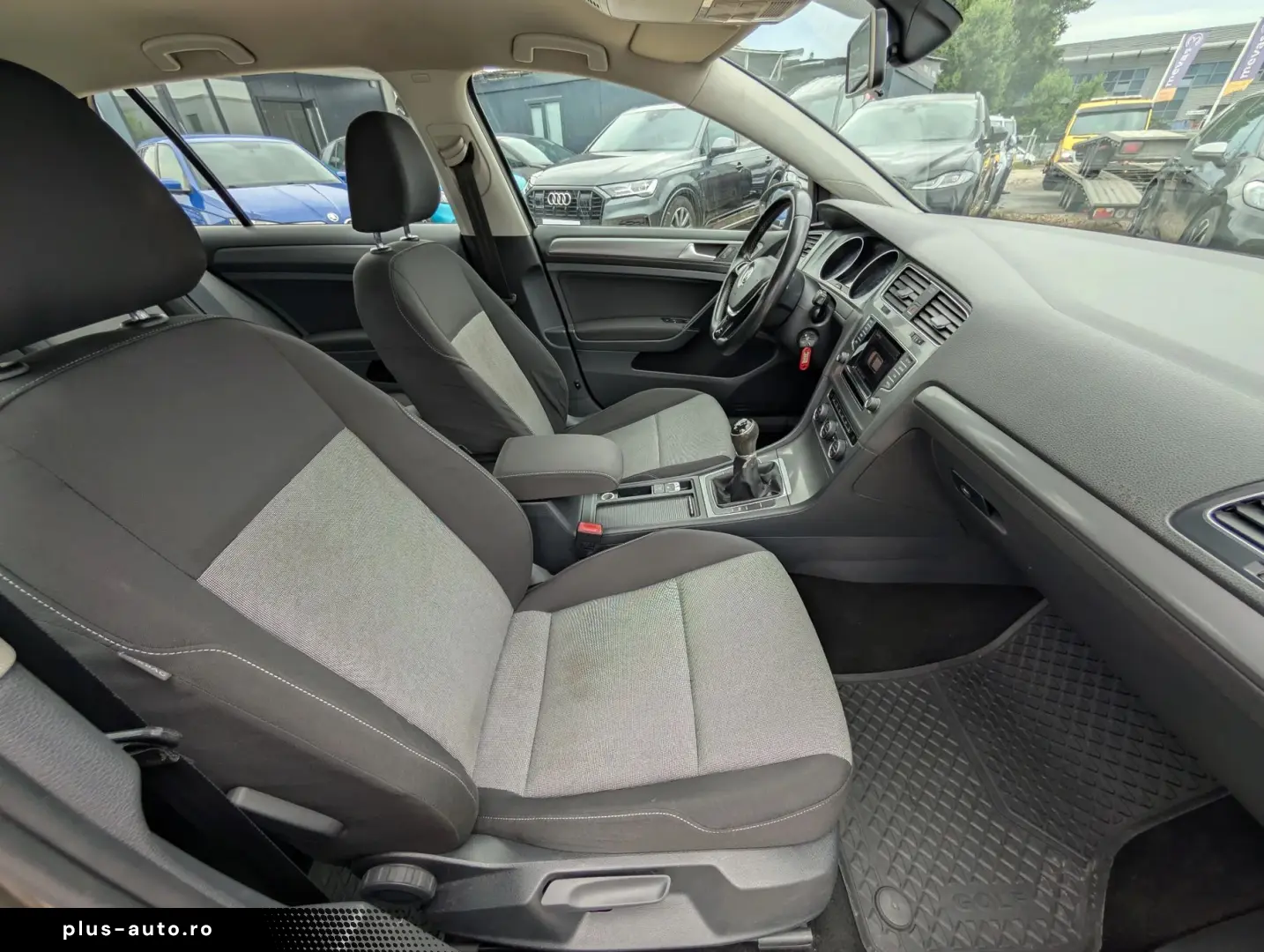 Volkswagen Golf   1.6 TDI 105CP   2015   TVA Deductibil