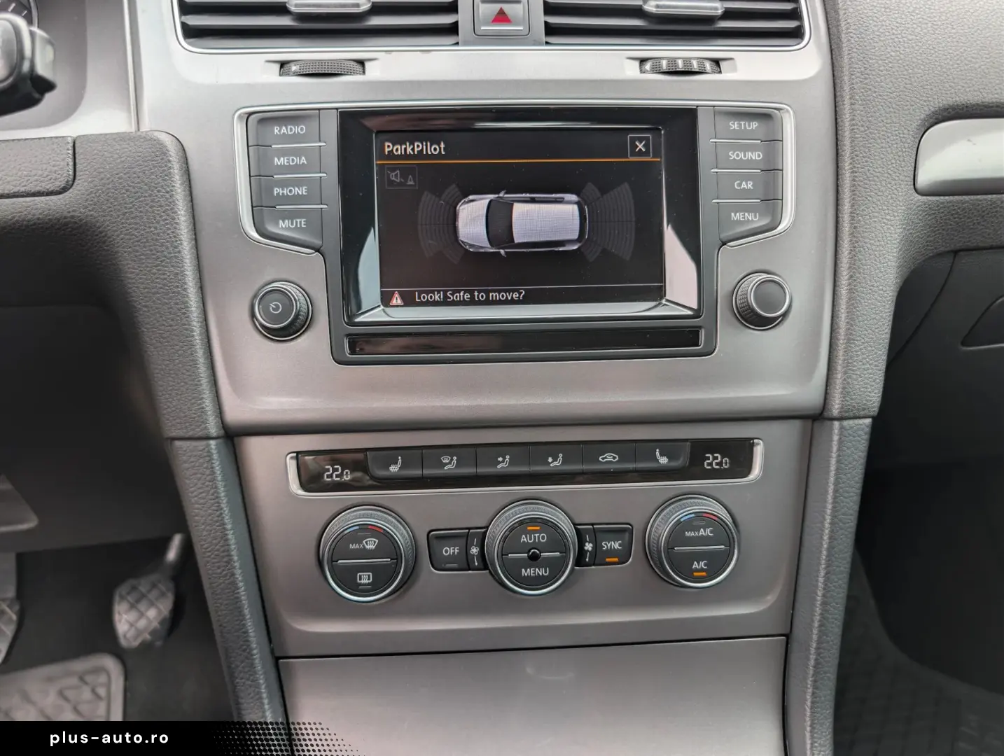 Volkswagen Golf   1.6 TDI 105CP   2015   TVA Deductibil