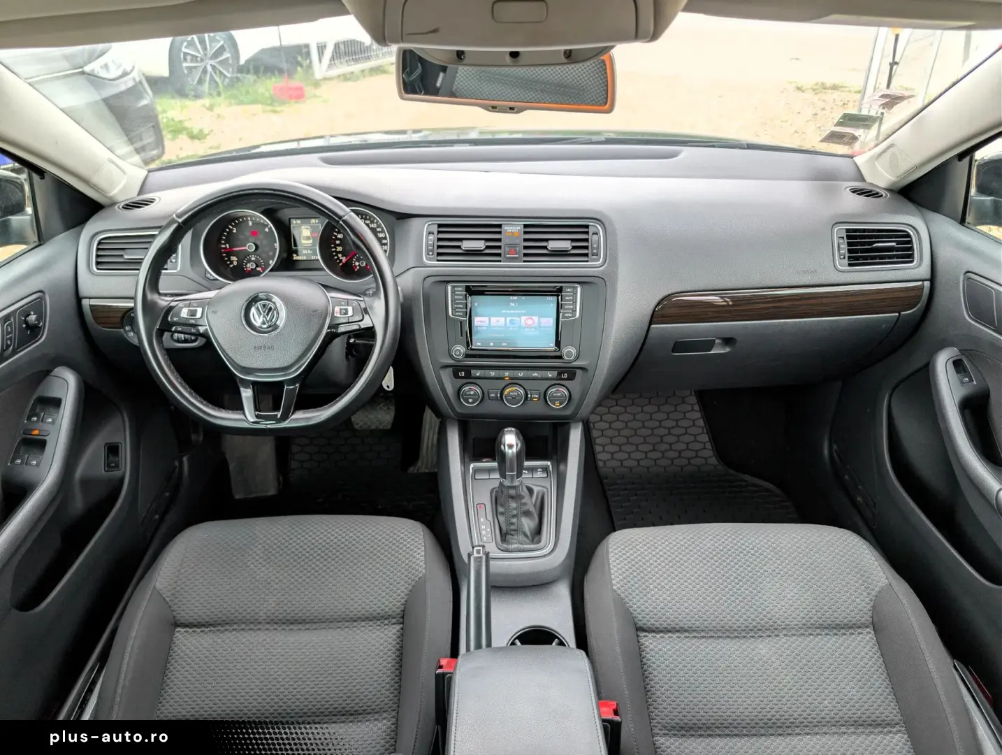 VOLKSWAGEN Jetta 2016 — imagine 17