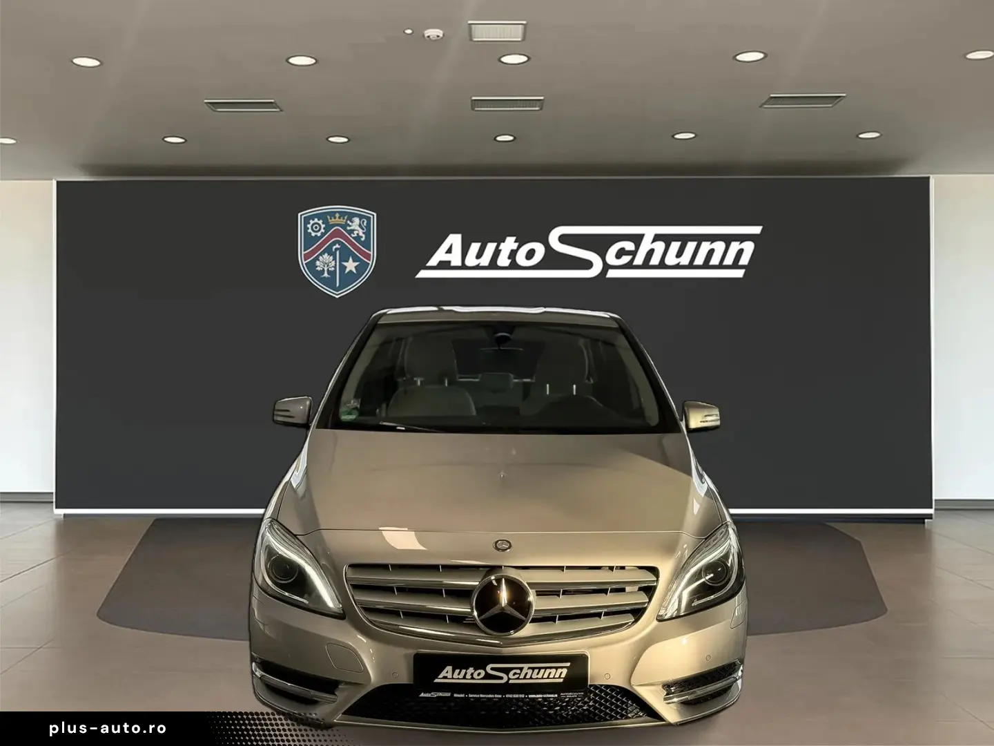 Mercedes-Benz B-200