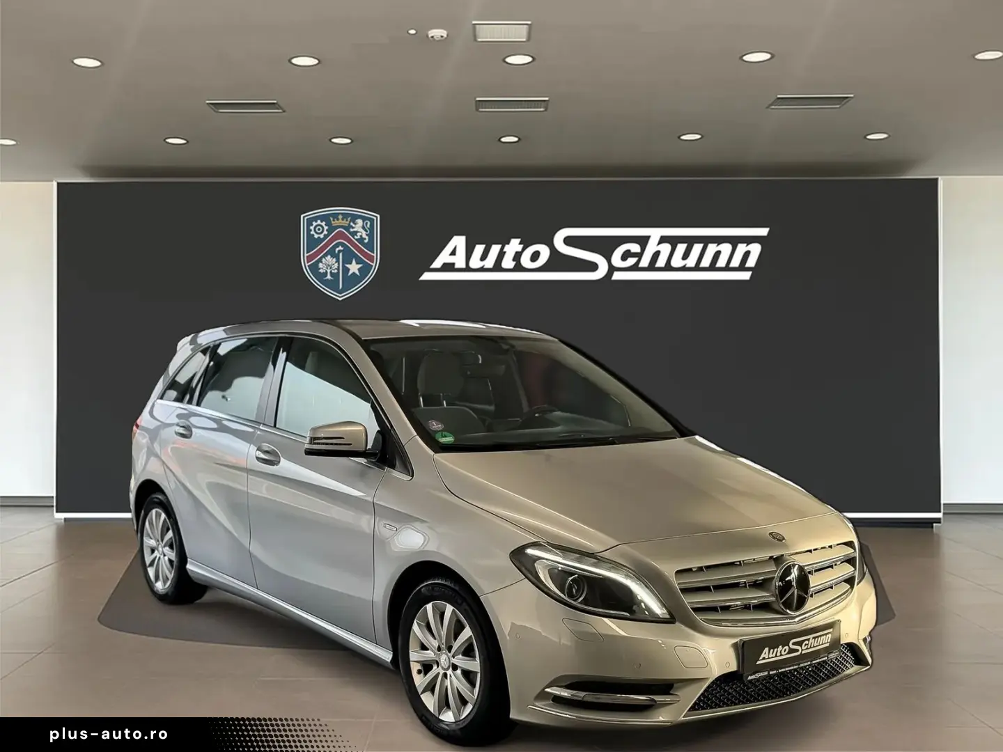 Mercedes-Benz B-200