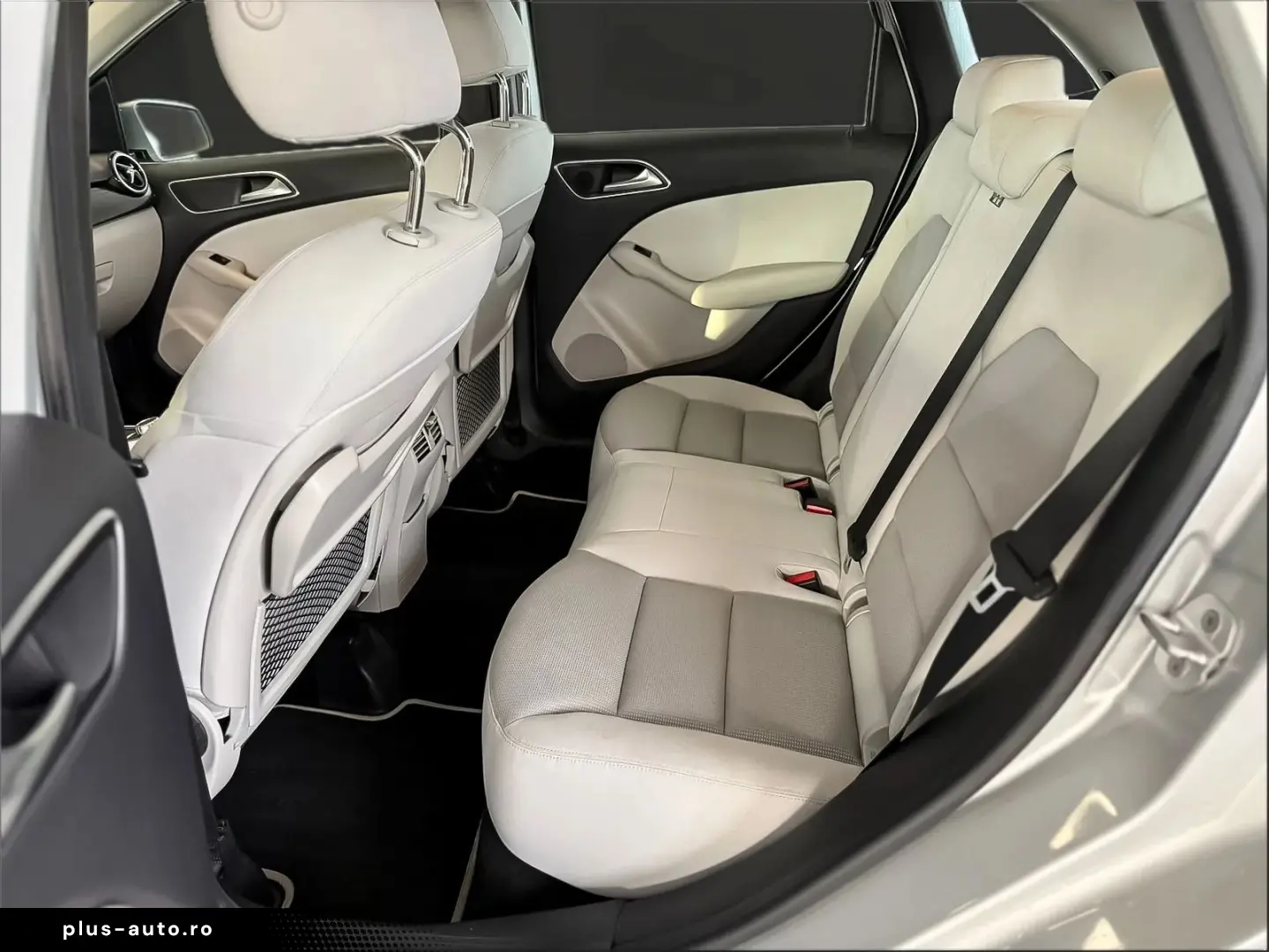 Mercedes-Benz B-200