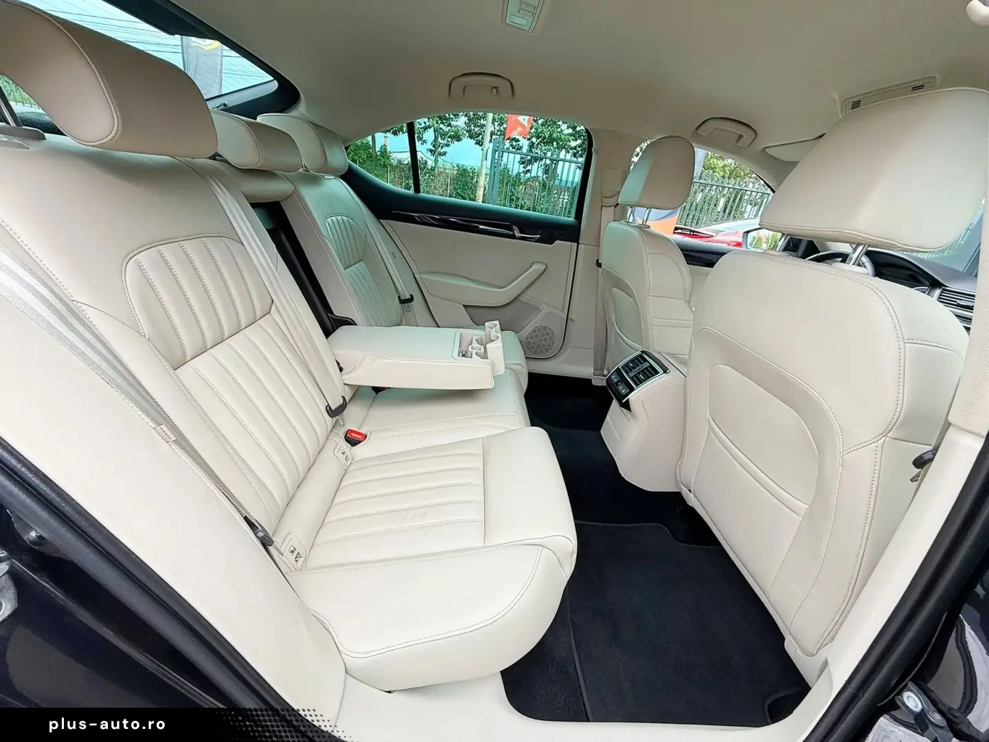 SKODA Superb 2017 — imagine 8