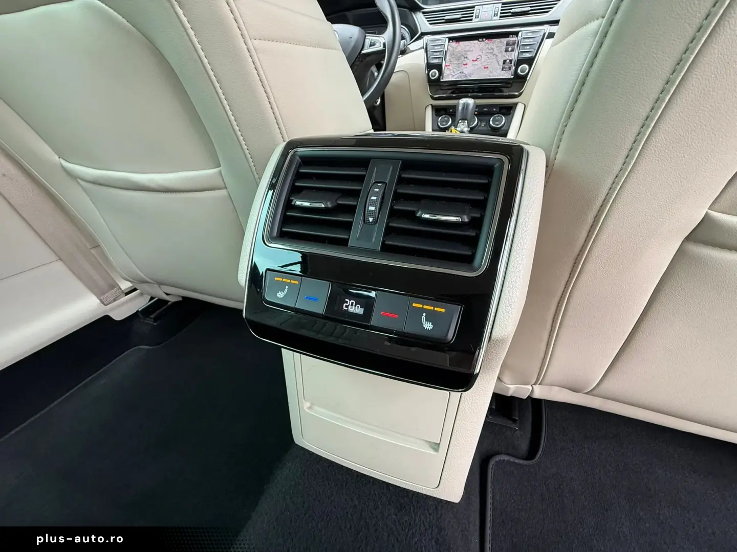 SKODA Superb 2017 — imagine 22