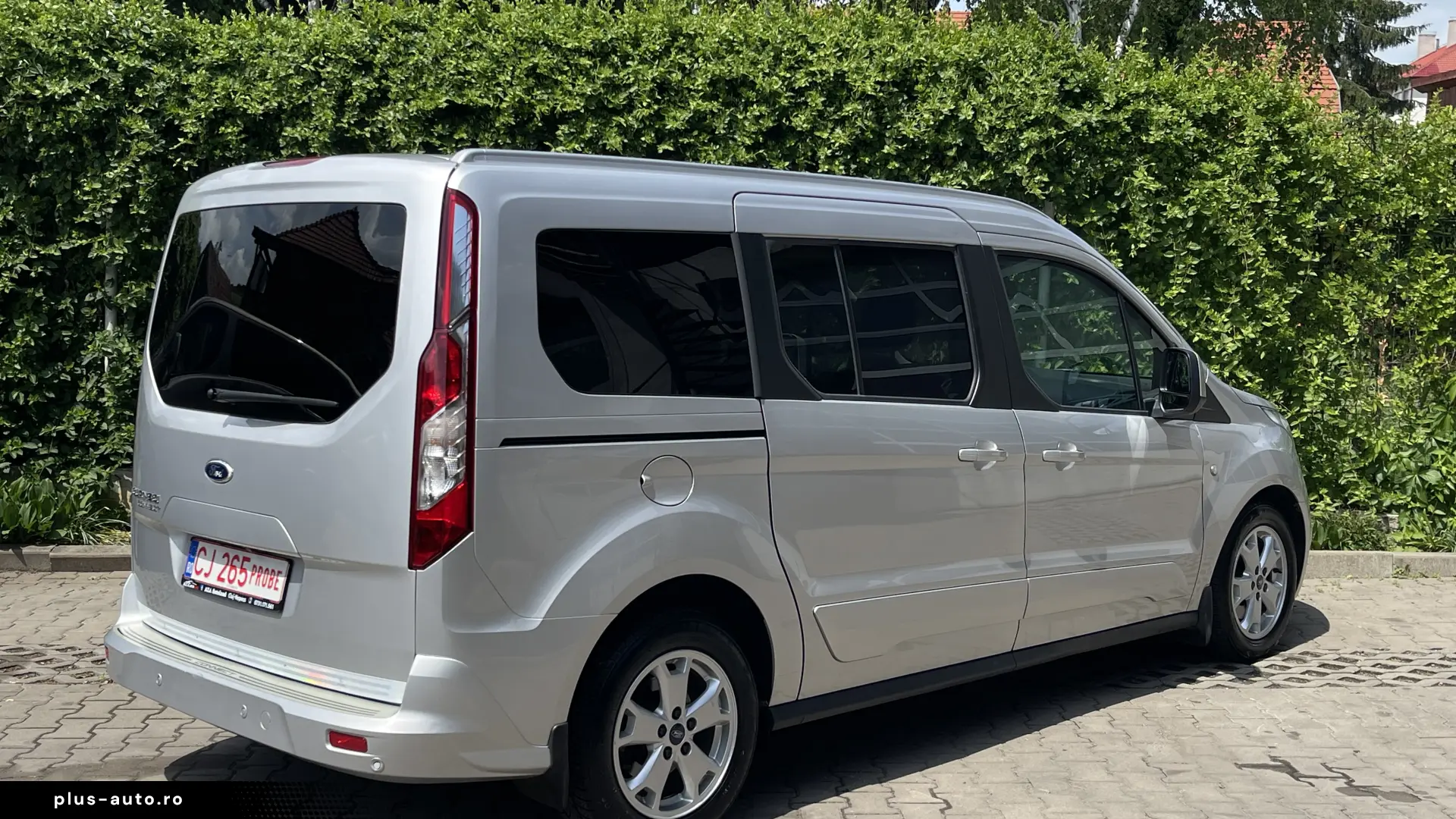 Ford Tourneo Connect Maxi Titanium   Euro 6   Panoramic