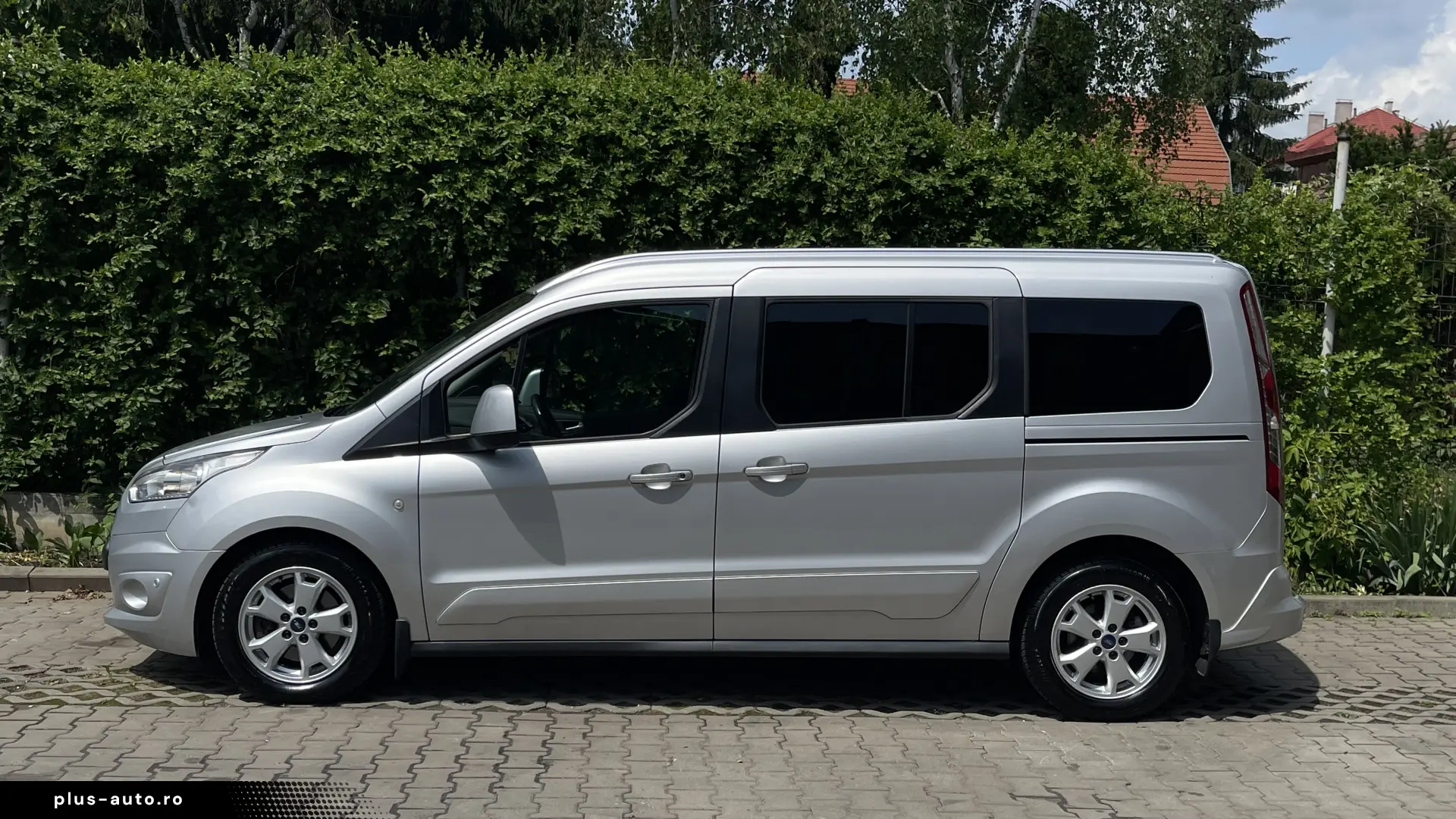 Ford Tourneo Connect Maxi Titanium   Euro 6   Panoramic
