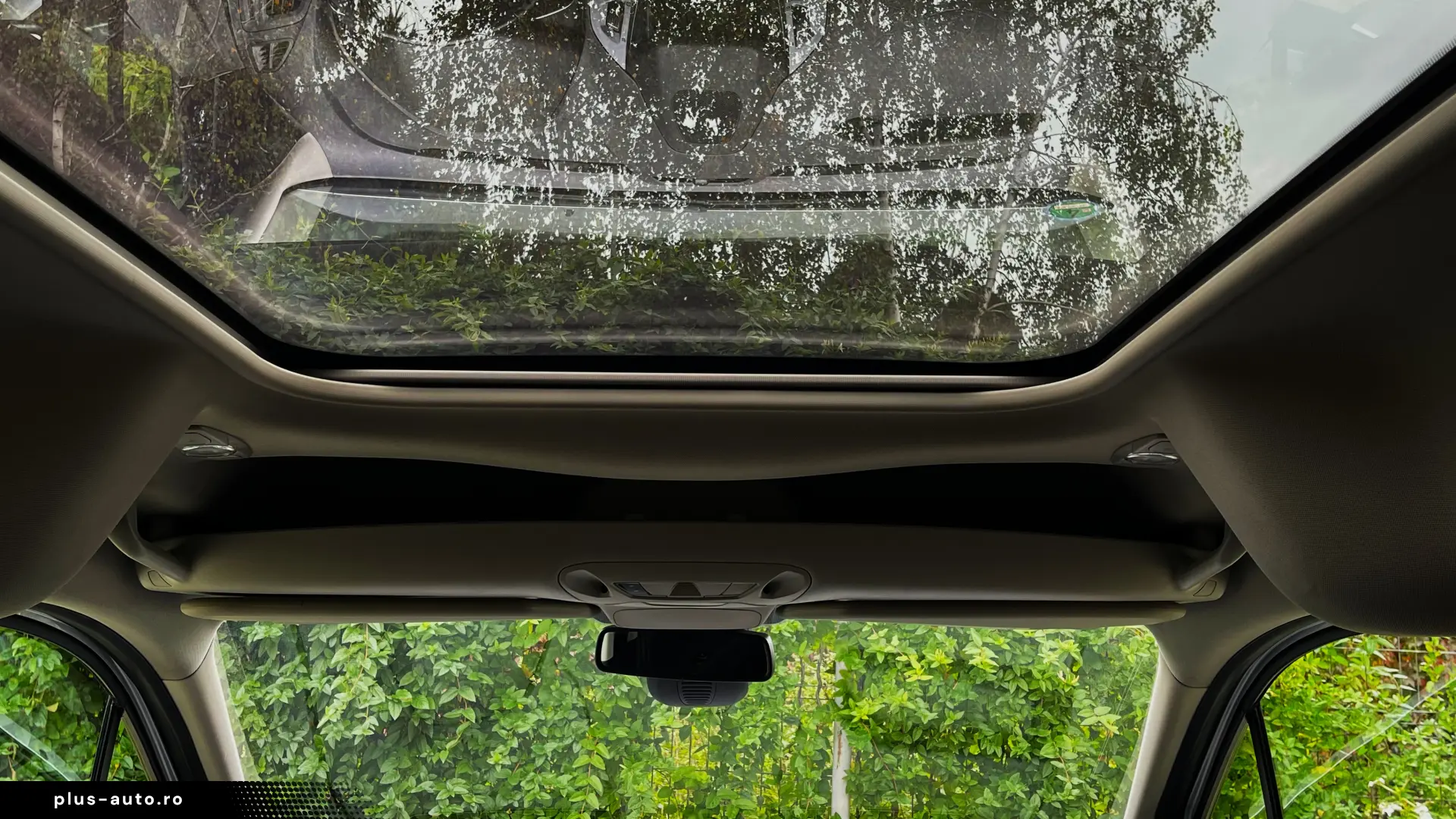 Ford Tourneo Connect Maxi Titanium   Euro 6   Panoramic