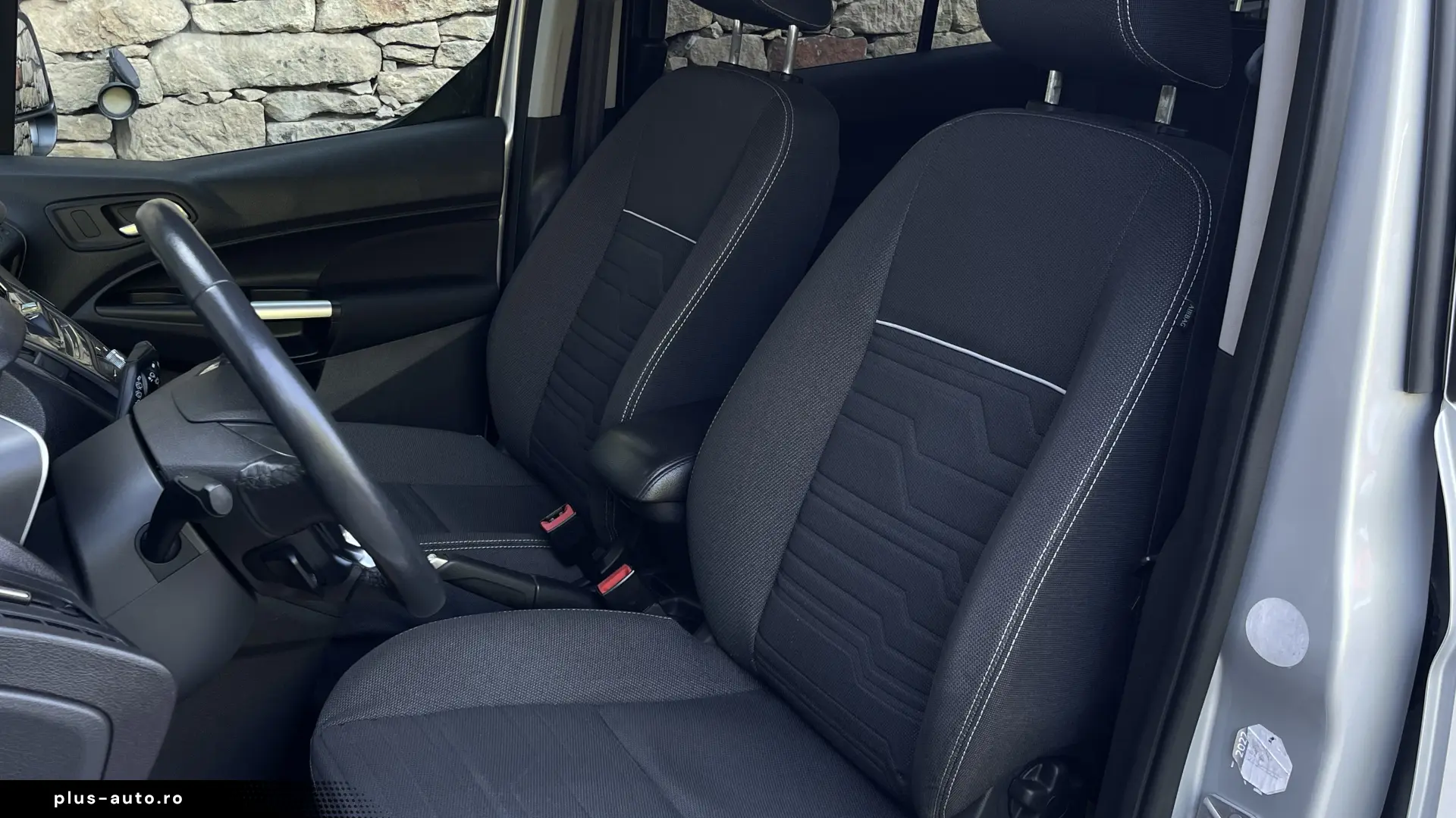 Ford Tourneo Connect Maxi Titanium   Euro 6   Panoramic