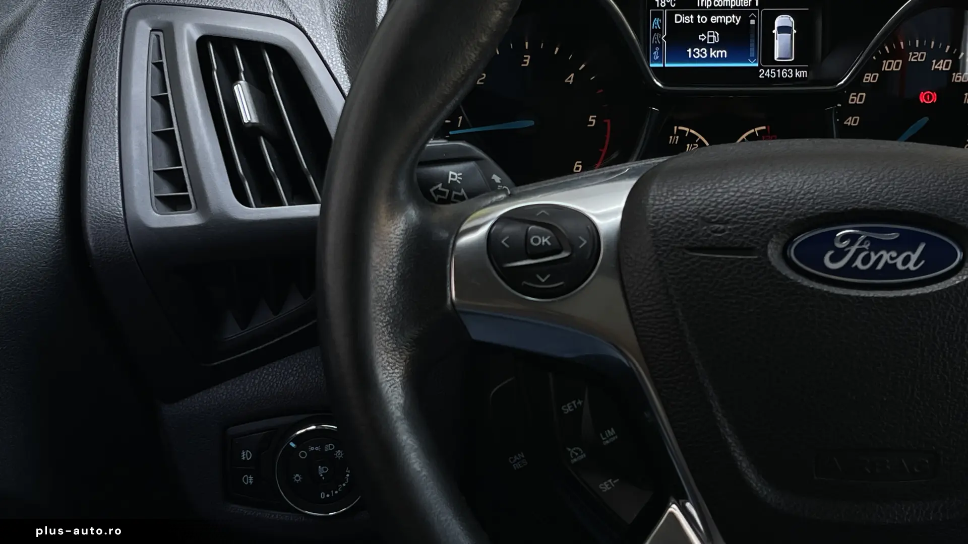 Ford Tourneo Connect Maxi Titanium   Euro 6   Panoramic