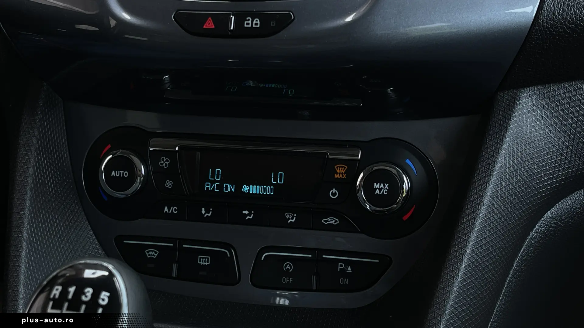 Ford Tourneo Connect Maxi Titanium   Euro 6   Panoramic