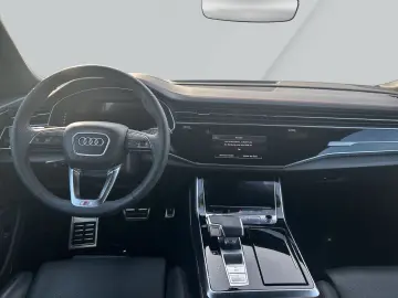 AUDI SQ8 TFSI AHK HUD B&O STANDH.