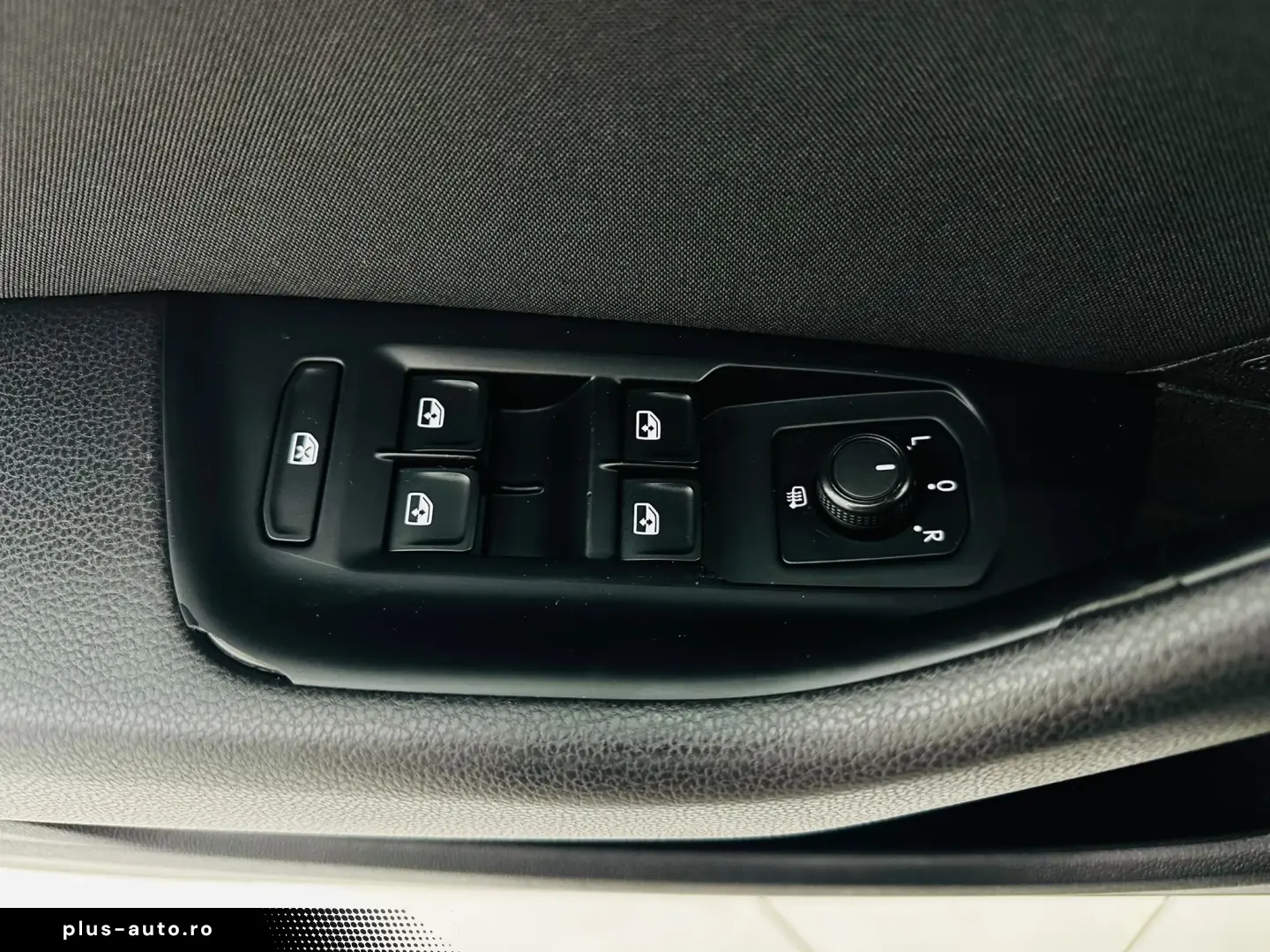 VOLKSWAGEN PASSAT 2016 2.0D E6 Garantie 12 Luni Rate Avans 0