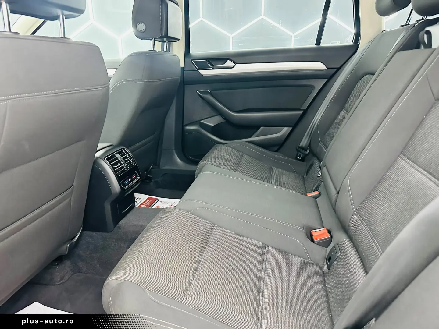 VOLKSWAGEN PASSAT 2016 2.0D E6 Garantie 12 Luni Rate Avans 0