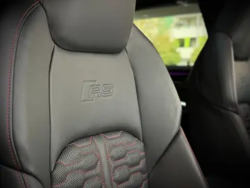 AUDI RS7 4.0 TFSI quattro Dynamik  Pano HuD B&O StHzg