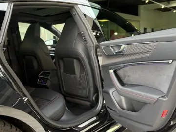 AUDI RS7 4.0 TFSI quattro Dynamik  Pano HuD B&O StHzg