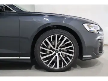 AUDI A8 50 TDI quattro Pano Allradlenkung Head-Up Dis