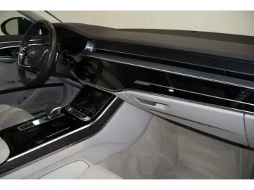 AUDI A8 50 TDI quattro Pano Allradlenkung Head-Up Dis