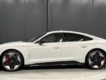 AUDI RS e-tron GT quattro NP 176.140 EUR KERAMIK CARB