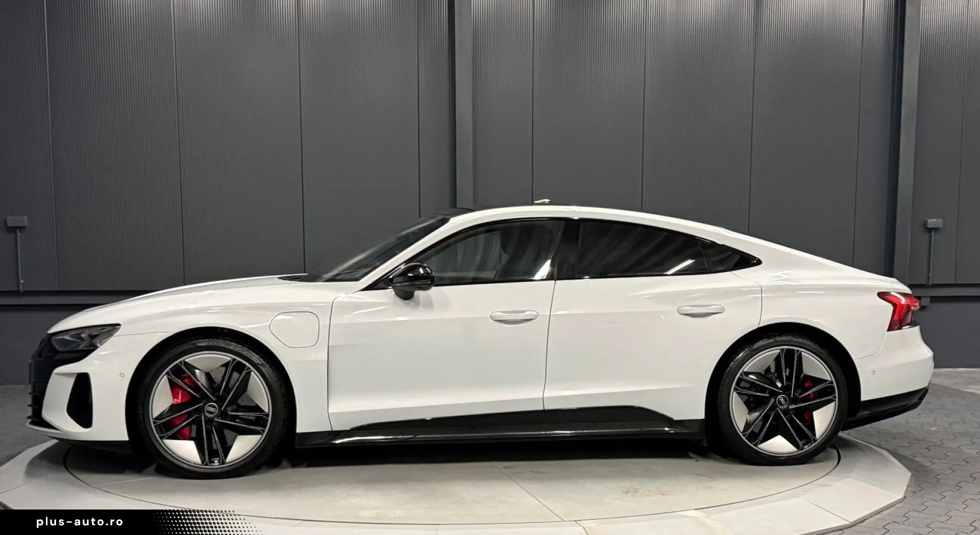 AUDI RS e-tron GT quattro NP 176.140 EUR KERAMIK CARB