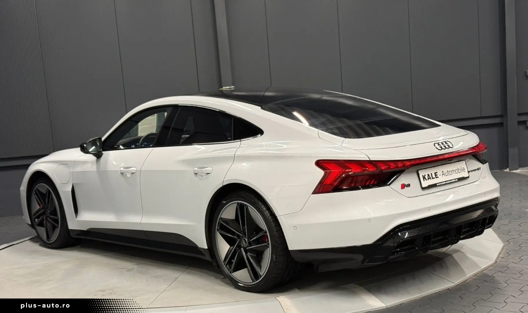 AUDI RS e-tron GT quattro NP 176.140 EUR KERAMIK CARB