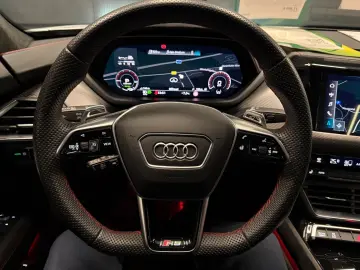 AUDI RS e-tron GT quattro NP 176.140 EUR KERAMIK CARB