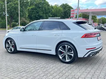 AUDI SQ8 competition  SofC HuD Sta 3xCarb 1HD Pan BRD