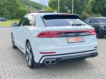 AUDI SQ8 competition  SofC HuD Sta 3xCarb 1HD Pan BRD