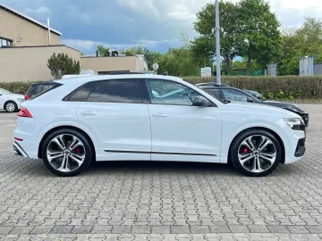 AUDI SQ8 competition  SofC HuD Sta 3xCarb 1HD Pan BRD