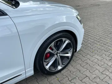 AUDI SQ8 competition  SofC HuD Sta 3xCarb 1HD Pan BRD