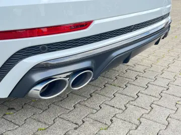 AUDI SQ8 competition  SofC HuD Sta 3xCarb 1HD Pan BRD
