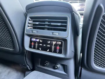 AUDI SQ8 competition  SofC HuD Sta 3xCarb 1HD Pan BRD