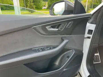 AUDI SQ8 competition  SofC HuD Sta 3xCarb 1HD Pan BRD