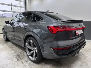 AUDI SQ8 Sportback