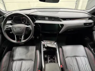 AUDI SQ8 Sportback