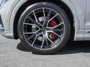 AUDI SQ8 SUV SQ8 competition plus TFSI 373(507) tiptr