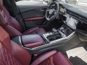 AUDI SQ8 SUV SQ8 competition plus TFSI 373(507) tiptr