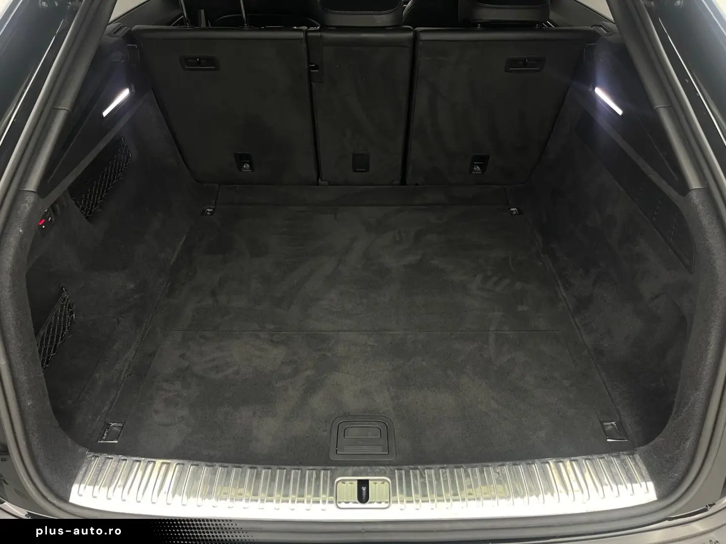 AUDI SQ8 TFSI quattro  HuD MATRIX 360  AHK PANO STHZ