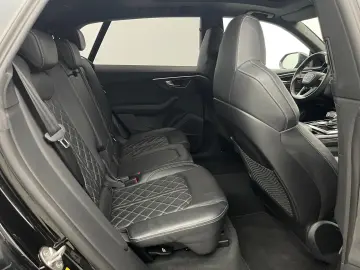 AUDI SQ8 TFSI quattro  HuD MATRIX 360  AHK PANO STHZ