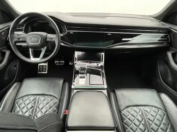 AUDI SQ8 TFSI quattro  HuD MATRIX 360  AHK PANO STHZ
