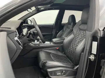 AUDI SQ8 TFSI quattro  HuD MATRIX 360  AHK PANO STHZ