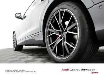 AUDI SQ8 4.0 TFSI quattro S tronic Leder LED
