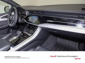 AUDI SQ8 4.0 TFSI quattro S tronic Leder LED
