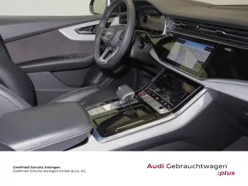 AUDI SQ8 4.0 TFSI quattro S tronic Leder LED