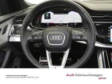 AUDI SQ8 4.0 TFSI quattro S tronic Leder LED