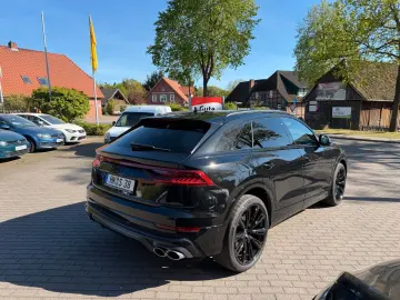 AUDI SQ8 4.0 TFSI quattro Head PANO AHK WANK ACC B&O